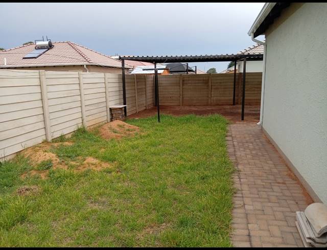 2 BEDROOM FREEHOLD FOR SALE IN DALVIEW